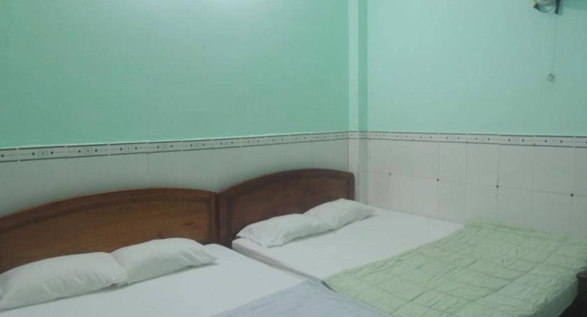 Nam Phuong Hostel Вунгтау Экстерьер фото