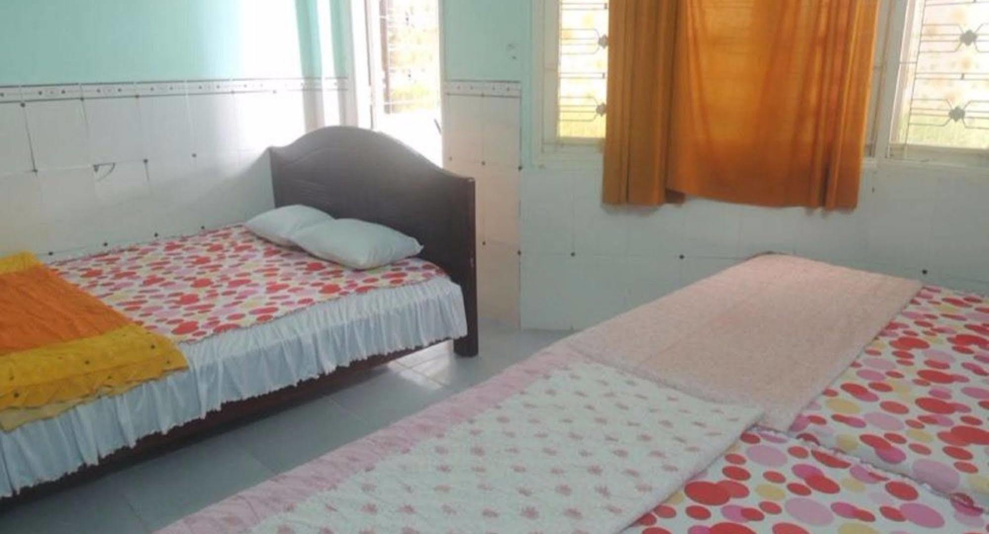 Nam Phuong Hostel Вунгтау Экстерьер фото